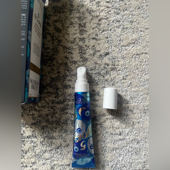 SUNDAY RILEY- RETINOID + NIACINAMIDE EYE SERUM treatment. NEW in box. - Picture 3 of 4